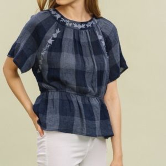 Tops - Last 1! NWT Embroidered Checkered Gauze Navy Top